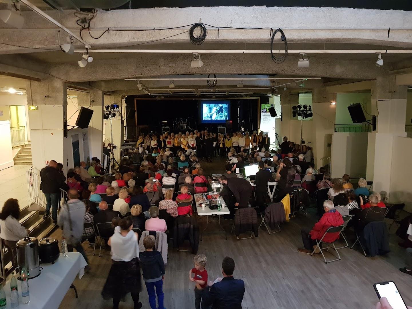 Le Tapis Rouge - Photo 2